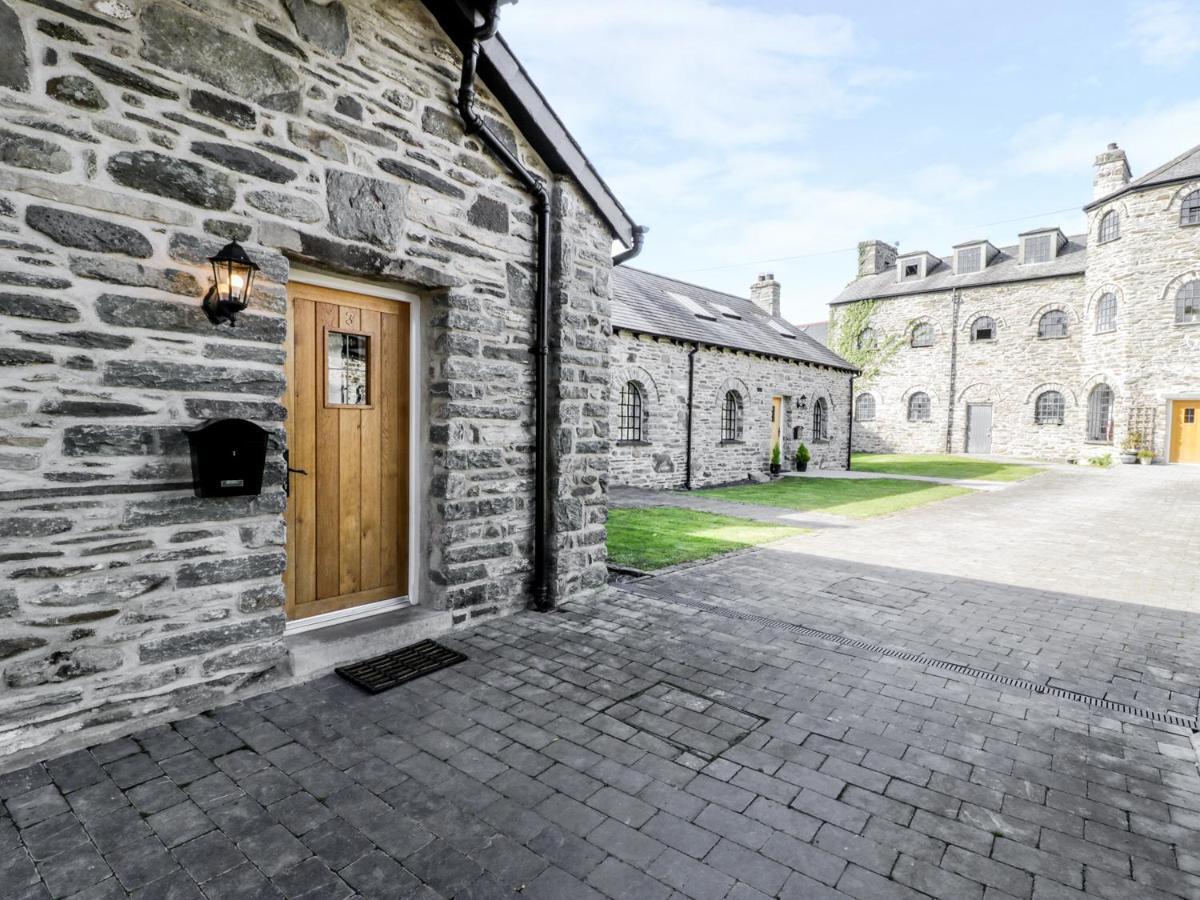 3 Bythynnod Yr Aran Bala Exterior foto