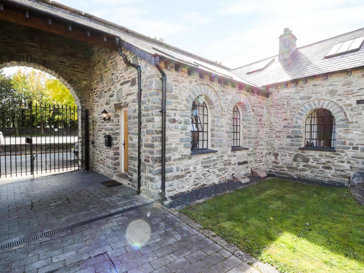 3 Bythynnod Yr Aran Bala Exterior foto
